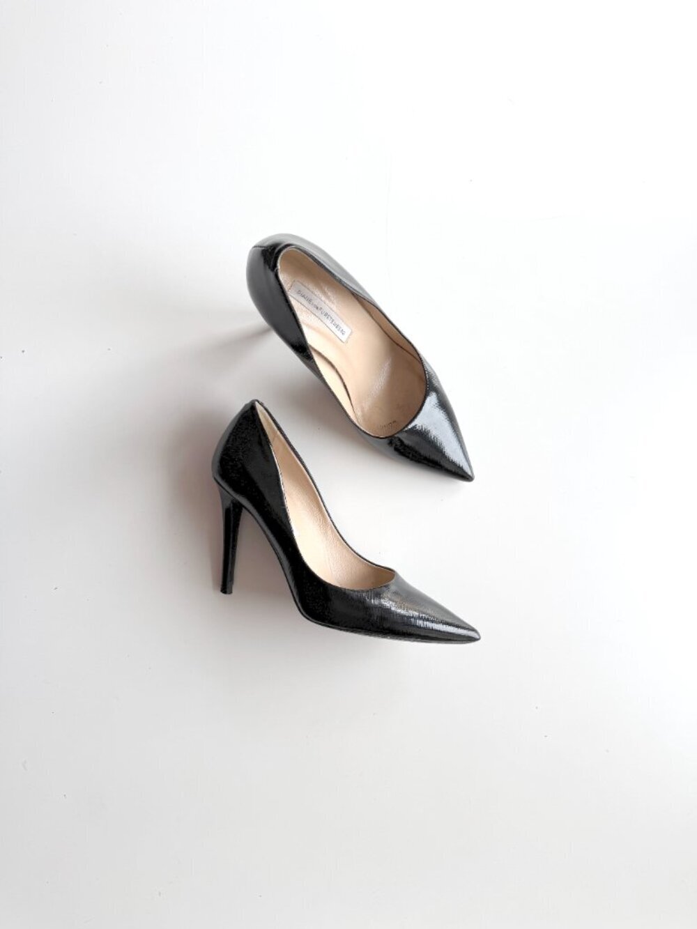 DVF DIANE VON FURSTENBERG Olee Black Patent Leather Pointed Toe Pumps, Size 6.5